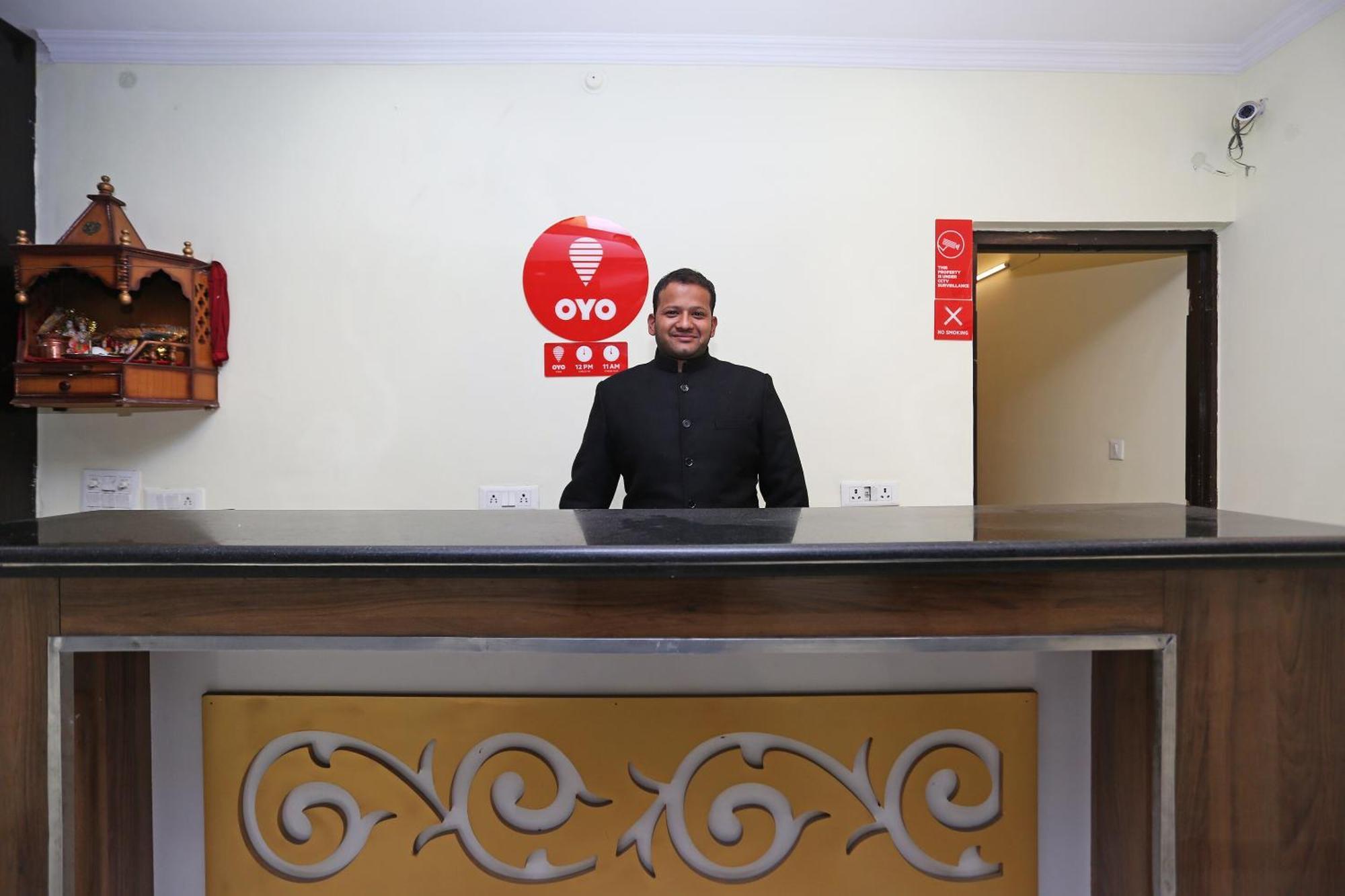 Hotel O Lime Wood Dehradun Bagian luar foto